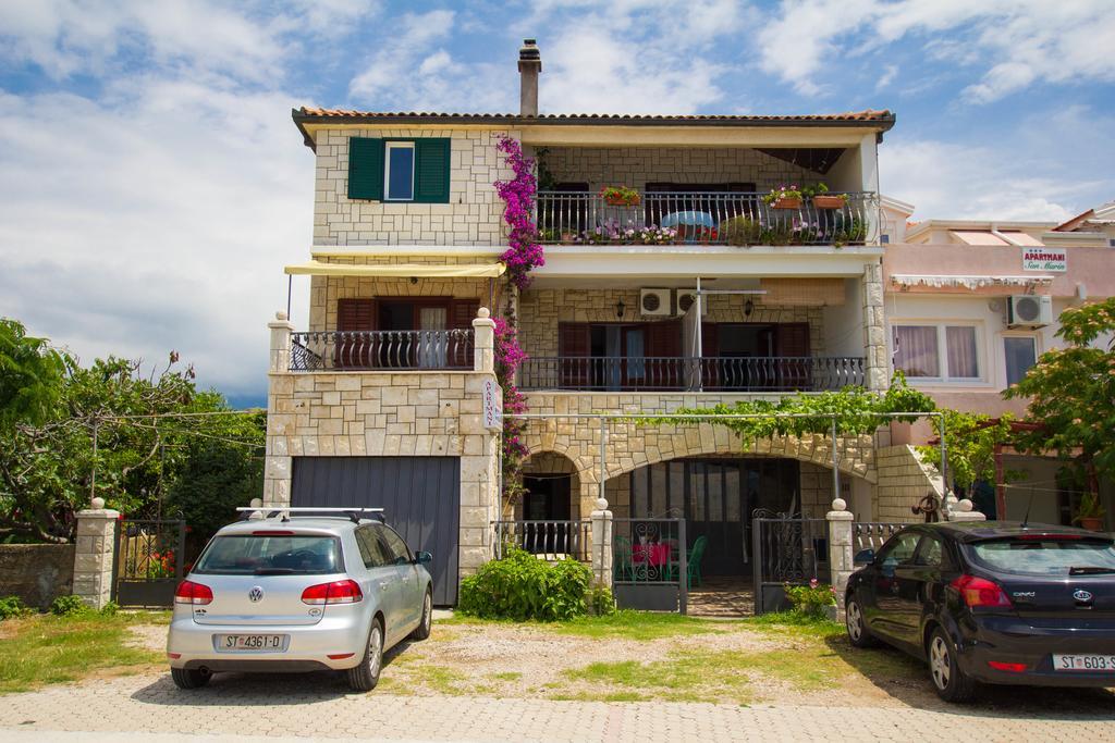 Apartments Bartul Сучурай Экстерьер фото