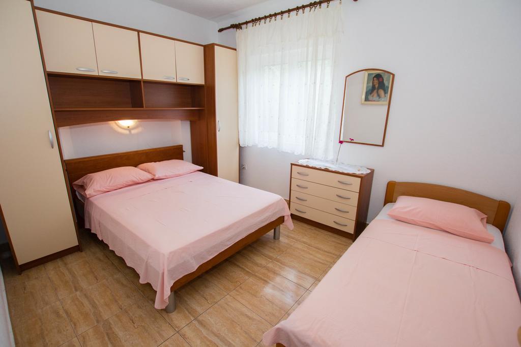 Apartments Bartul Сучурай Экстерьер фото