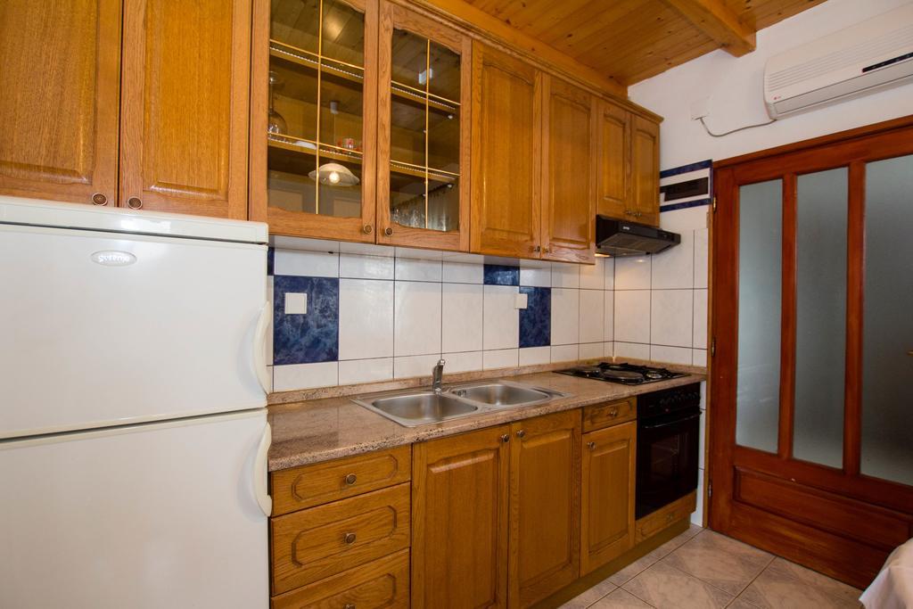 Apartments Bartul Сучурай Экстерьер фото
