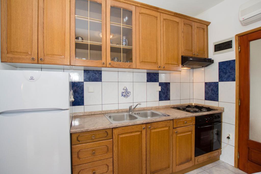 Apartments Bartul Сучурай Экстерьер фото