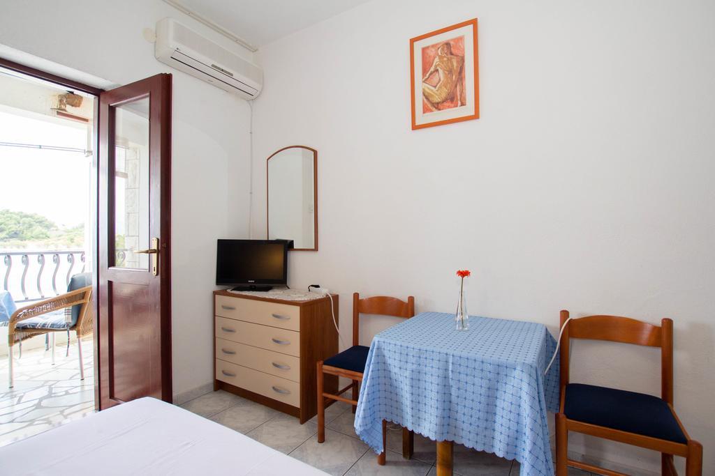 Apartments Bartul Сучурай Экстерьер фото